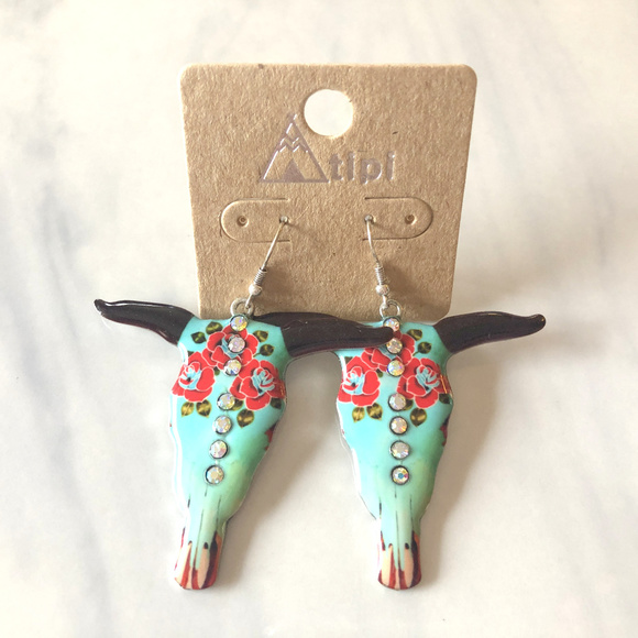 Jewelry - Boho Rose Print Longhorn Skull Dangle Earrings